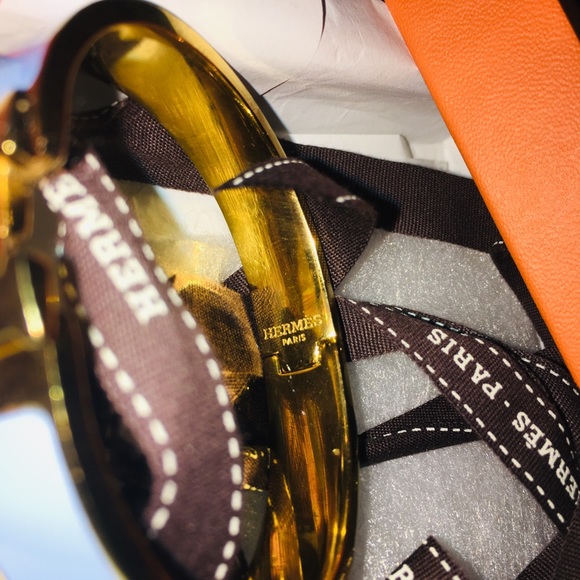 Flawless Worn 1 x Hermes Clic Claq Bracelet - Picture 4 of 5